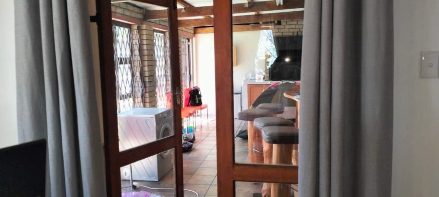 5 Bedroom Property for Sale in Dana Bay Western Cape